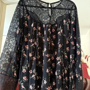 Floral Lace Black Blouse